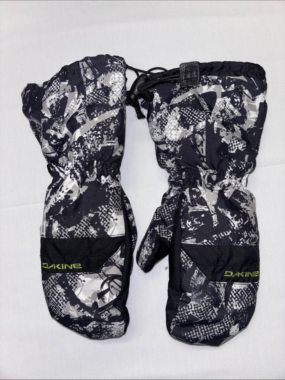 Dakine youth ski snowboard Snow Mittens M 6-8